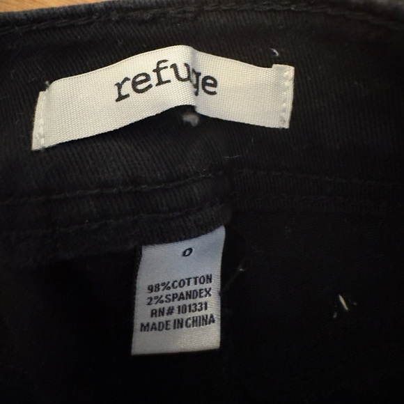 Refuge Black Denim Cut off Jean shorts size 0 - Picture 3 of 3